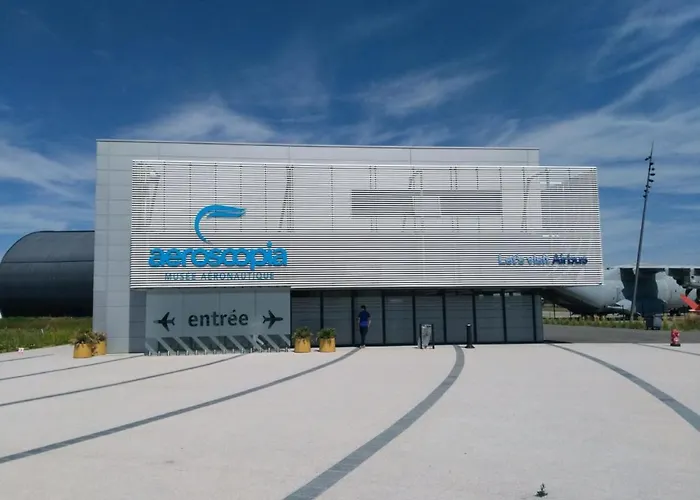 Appartement Charming One Bedroom Apartment, - Pres Des Commerces Et Tram Fibre Wifi, Airbus Meet Super Location Blagnac