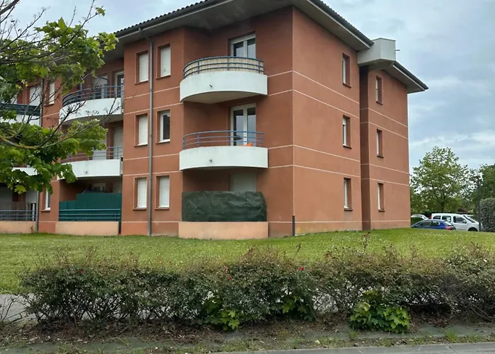 Charming One Bedroom Apartment, - Pres Des Commerces Et Tram Fibre Wifi, Airbus Meet Super Location *